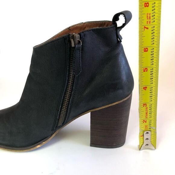 BP Lance Leather Block Heel Bootie - Picture 16 of 16